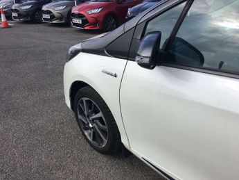 Toyota Yaris 1.5 Hybrid Y20 5dr CVT [Bi-tone]