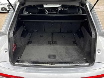 Audi SQ7 SQ7 TFSI Quattro Black Edition 5dr Tiptronic