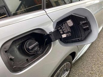 Mercedes-Benz C-Class Estate C200 AMG Line 5dr 9G-Tronic