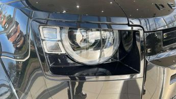 Land Rover Defender 3.0 D300 Hard Top X-Dynamic HSE Auto