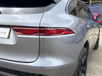 Jaguar F-Pace 2.0 D200 R-Dynamic S 5dr Auto AWD