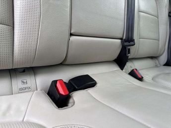 Jaguar F-Pace 2.0 D200 R-Dynamic S 5dr Auto AWD