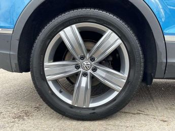 Volkswagen Tiguan 2.0 TDi 190 4Motion SEL 5dr DSG