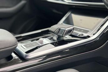 Audi Q7 55 TFSI Quattro Black Edition 5dr Tiptronic