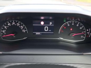 Peugeot 208 1.2 PureTech 100 Active Premium + 5dr EAT8
