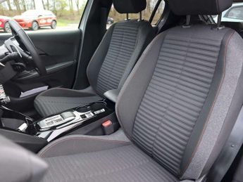 Peugeot 208 1.2 PureTech 100 Active Premium + 5dr EAT8