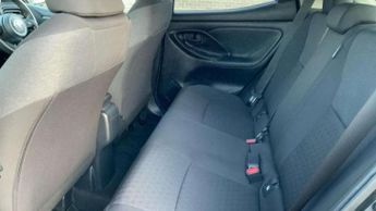 Toyota Yaris 1.5 Hybrid Design 5dr CVT