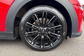 MINI Hatchback 5dr 1.5 Cooper Exclusive 5dr Auto