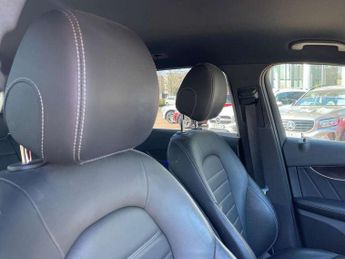 Mercedes-Benz GLC GLC 220d 4Matic AMG Line Premium 5dr 9G-Tronic