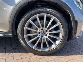 Mercedes-Benz GLC GLC 220d 4Matic AMG Line Premium 5dr 9G-Tronic