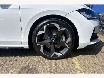 Skoda Superb 2.0 TSI 204 Sportline 5dr DSG