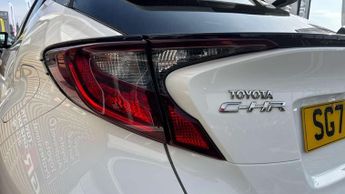 Toyota C-HR 1.8 Hybrid Design 5dr CVT