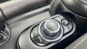 MINI Convertible 1.5 Cooper Classic 2dr Auto [Nav Pack]