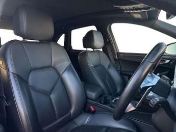 Porsche Macan 5dr PDK