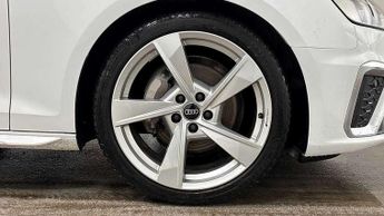 Audi A4 Avant 40 TFSI 204 S Line 5dr S Tronic