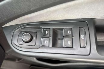 Volkswagen Golf Estate 1.5 eTSI 150 R-Line 5dr DSG