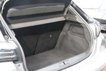 Peugeot 208 1.2 Hybrid 100 GT 5dr e-DSC6