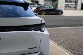 Peugeot 3008 1.2 Hybrid 136 GT 5dr e-DSC6