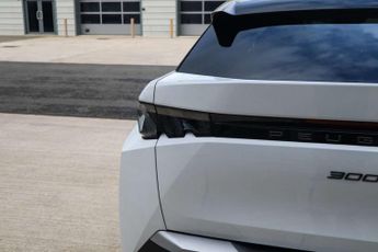 Peugeot 3008 1.2 Hybrid 136 GT 5dr e-DSC6