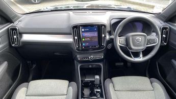 Volvo XC40 2.0 B3P Plus Dark 5dr Auto