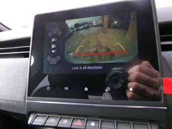 Renault Clio 1.6 E-TECH full hybrid 145 Techno 5dr Auto