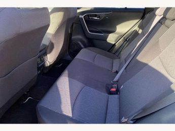 Toyota RAV4 2.5 VVT-i Hybrid Design 5dr CVT 2WD