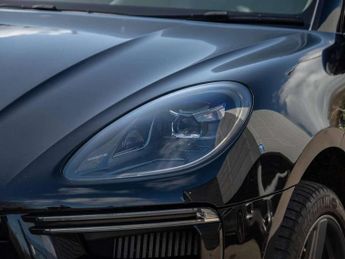 Porsche Macan Turbo 5dr PDK