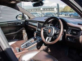 Porsche Macan Turbo 5dr PDK