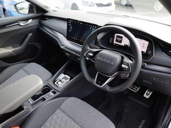 Skoda Octavia Estate 1.5 TSI 150 e-TEC Sportline 5dr DSG