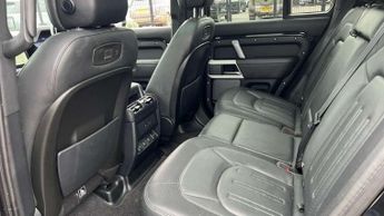 Land Rover Defender 3.0 D300 X-Dynamic HSE 110 5dr Auto