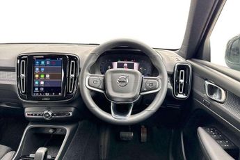 Volvo XC40 2.0 B3P Plus Dark 5dr Auto