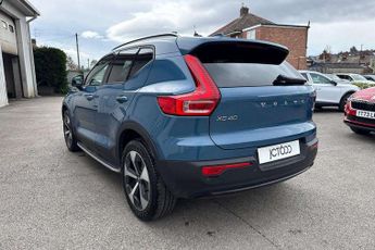 Volvo XC40 2.0 B3P Plus Dark 5dr Auto