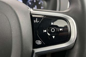 Volvo XC90 2.0 B5D [235] R DESIGN 5dr AWD Geartronic