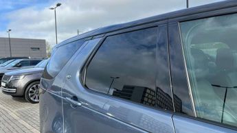 Land Rover Discovery 3.0 D300 R-Dynamic HSE 5dr Auto