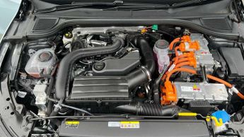 Volkswagen Golf 1.5 TSI 204 Match eHybrid 5dr DSG