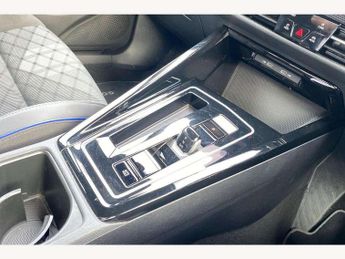 Volkswagen Golf 1.5 eTSI 150 R-Line 5dr DSG