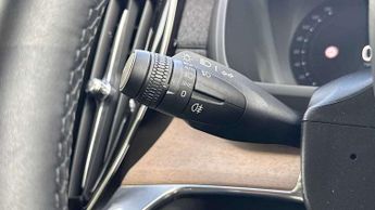 Volvo XC90 2.0 B5P Plus Dark 5dr AWD Geartronic