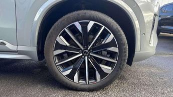 Volvo XC90 2.0 B5P Ultra Dark 5dr AWD Geartronic