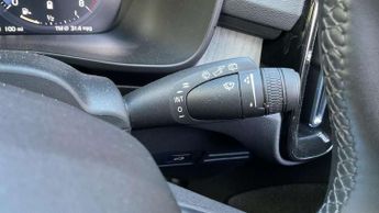 Volvo XC40 2.0 B4P Inscription 5dr AWD Auto