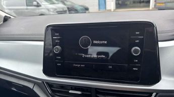 Volkswagen T-Roc 1.5 TSI Life 5dr DSG