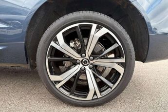 Volvo XC60 2.0 B5P Ultra Dark 5dr AWD Geartronic