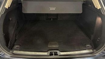 Volvo XC60 2.0 B5P Ultra Dark 5dr AWD Geartronic