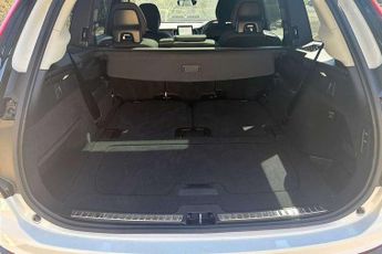 Volvo XC90 2.0 B5P Plus Dark 5dr AWD Geartronic
