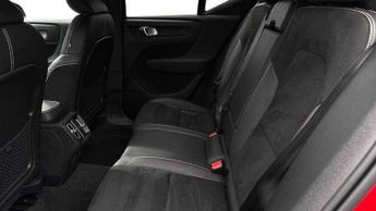 Volvo XC40 2.0 B4P R DESIGN 5dr Auto