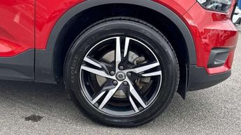 Volvo XC40 2.0 B4P R DESIGN 5dr Auto