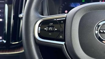 Volvo XC60 2.0 B5P Ultimate Dark 5dr AWD Geartronic