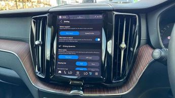 Volvo XC60 2.0 B5P Ultimate Dark 5dr AWD Geartronic