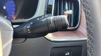 Volvo XC60 2.0 B5P Ultimate Dark 5dr AWD Geartronic