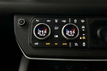 Land Rover Defender 2.0 D240 HSE 110 5dr Auto