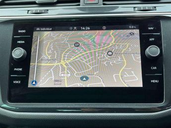 Volkswagen Tiguan 2.0 TDI R-Line 5dr DSG